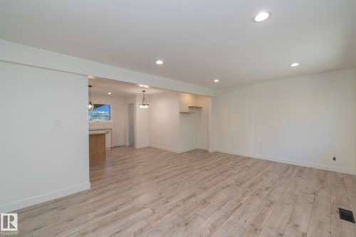 21 Sheridan Drive, St. Albert, AB 