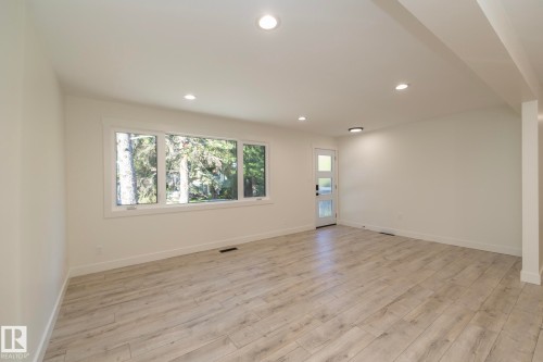 21 Sheridan Drive, St. Albert, AB 