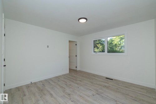 21 Sheridan Drive, St. Albert, AB 