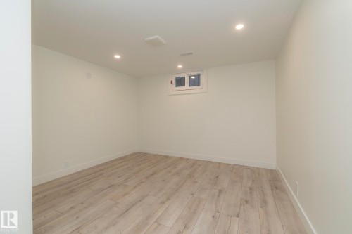 21 Sheridan Drive, St. Albert, AB 