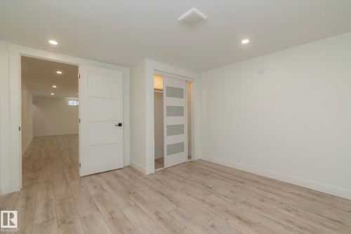 21 Sheridan Drive, St. Albert, AB 
