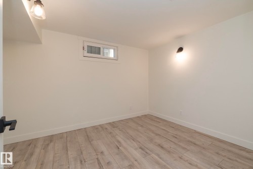 21 Sheridan Drive, St. Albert, AB 