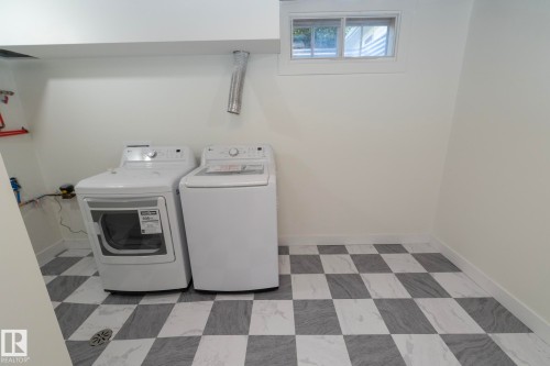 21 Sheridan Drive, St. Albert, AB 