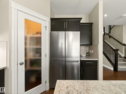 5610 Pierre Court, Beaumont, AB - Indoor Photo Showing Kitchen With Upgraded Kitchen