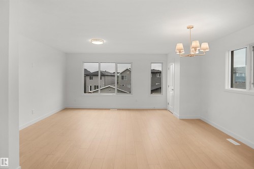 13131 214 Street Nw, Edmonton, AB 