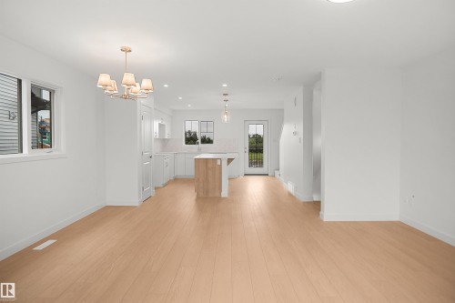 13131 214 Street Nw, Edmonton, AB 