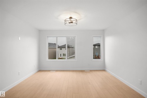 13133 214 Street Nw, Edmonton, AB 