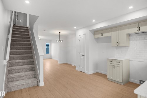 13133 214 Street Nw, Edmonton, AB 