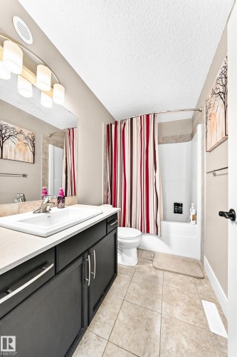 1239 24 Avenue Nw, Edmonton, AB 
