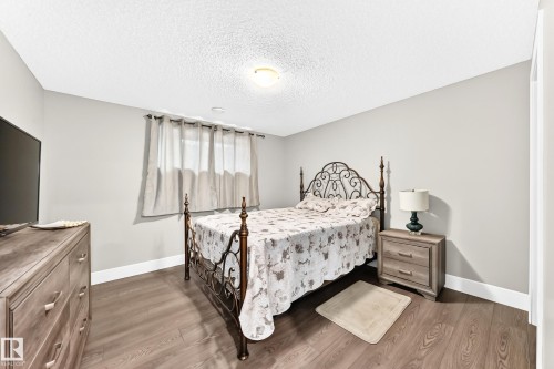 1239 24 Avenue Nw, Edmonton, AB 