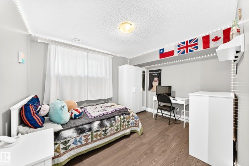 1239 24 Avenue Nw, Edmonton, AB 