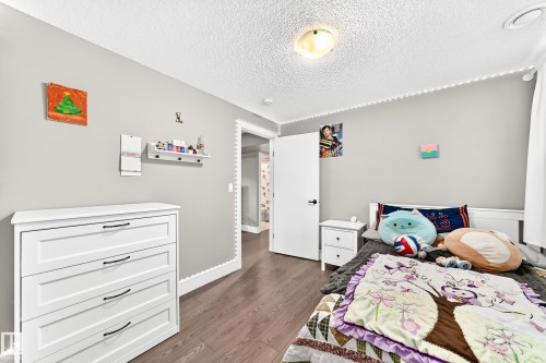 1239 24 Avenue Nw, Edmonton, AB 