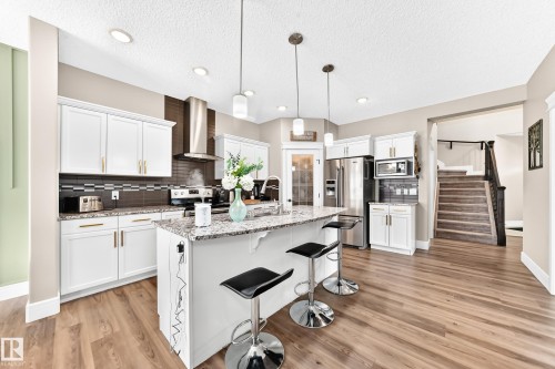 1239 24 Avenue Nw, Edmonton, AB 