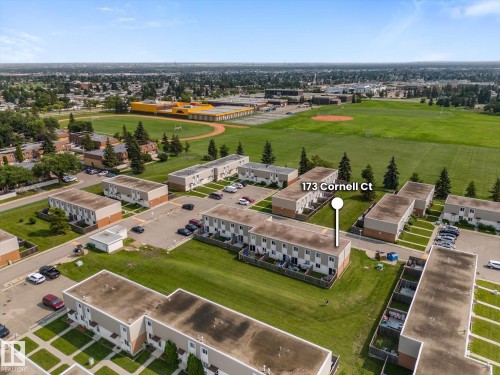 Aerial perspective showcasing a multi-unit property with a flat roofline - 173 Cornell Court Nw, Edmonton, AB - Outdoor With View