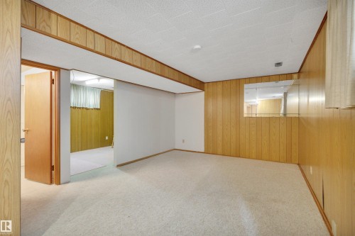 11527 88 Street Nw, Edmonton, AB - Indoor