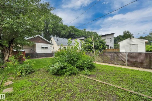 11527 88 Street Nw, Edmonton, AB - Outdoor