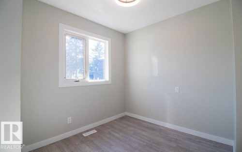 3129 139 Avenue Nw, Edmonton, AB 