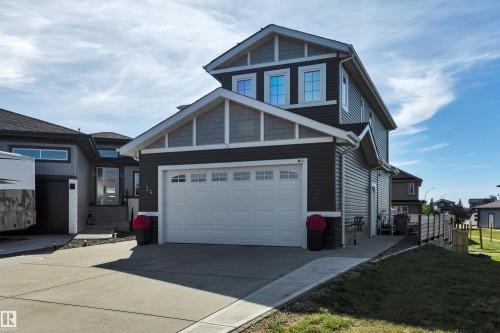 34 Southbridge  Cres, Calmar, AB 