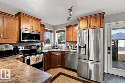 2 Woods Place, Leduc, AB 