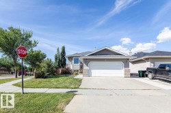 2 WOODS Place  Leduc, AB T9E 8T1