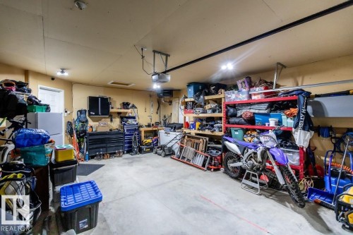 2 Woods Place, Leduc, AB 