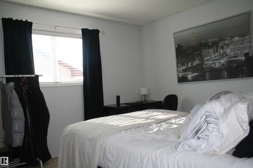 263 Dunvegan Road Nw, Edmonton, AB 