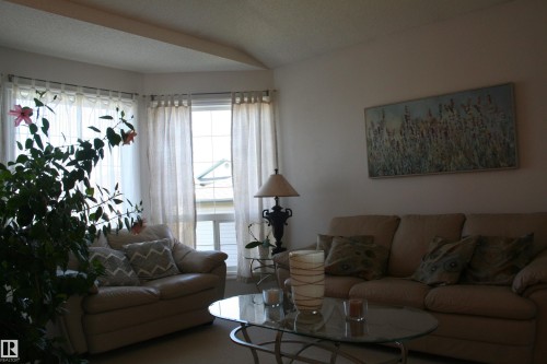 263 Dunvegan Road Nw, Edmonton, AB 
