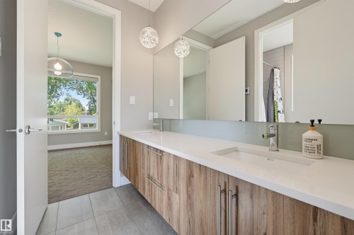 9235 148 Street Nw, Edmonton, AB 