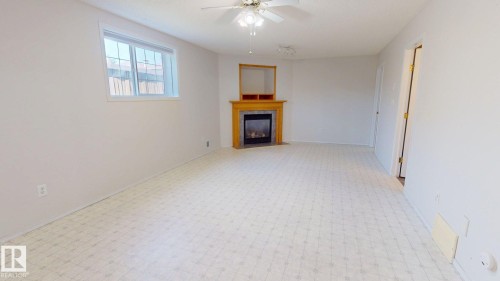 7936 3 Avenue Sw, Edmonton, AB 