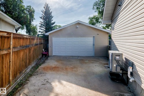 8997 96 Ave, Fort Saskatchewan, AB 