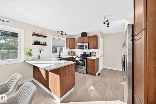 8997 96 Ave, Fort Saskatchewan, AB 