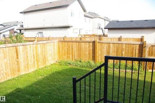 4820 175 Avenue Nw, Edmonton, AB 