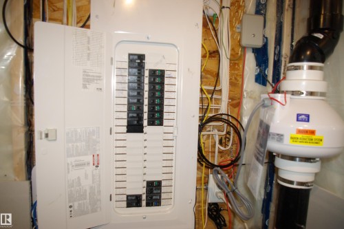 Elec panel - Radon fan - 4820 175 Avenue Nw, Edmonton, AB 