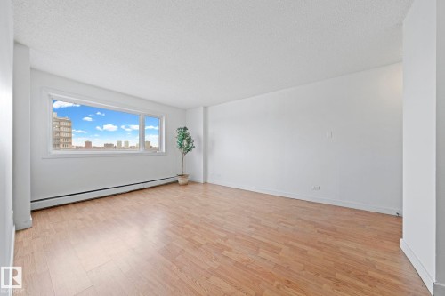 #808 9710 105 St Nw, Edmonton, AB - Indoor Photo Showing Other Room