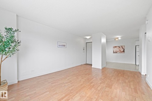 #808 9710 105 St Nw, Edmonton, AB - Indoor Photo Showing Other Room