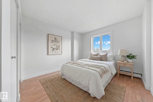 #808 9710 105 St Nw, Edmonton, AB - Indoor Photo Showing Bedroom