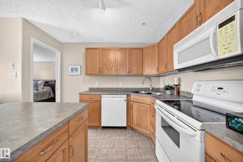 #204 16303 95 St Nw, Edmonton, AB 