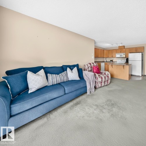 #204 16303 95 St Nw, Edmonton, AB 