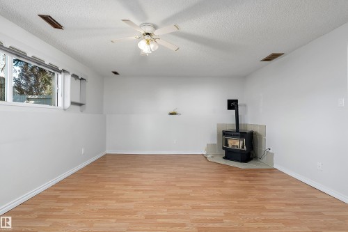 134 Cameron Crescent, Wetaskiwin, AB 