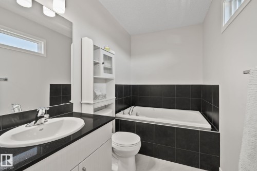 81 Canyon Road, Fort Saskatchewan, AB 