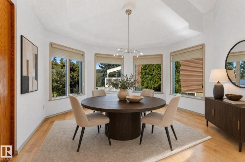 136 Westridge Crescent, Spruce Grove, AB - Indoor Photo Showing Dining Room