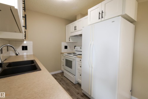 9704 104 Street, Morinville, AB 