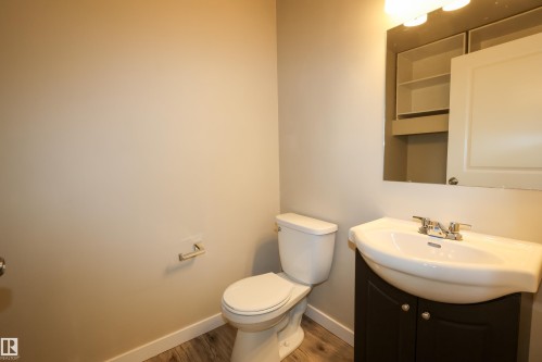9704 104 Street, Morinville, AB 