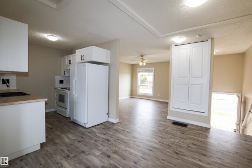 9704 104 Street, Morinville, AB 