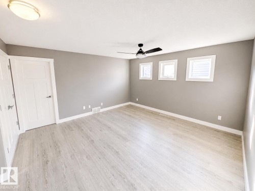 17615 77 Street Northwest, Edmonton, AB 