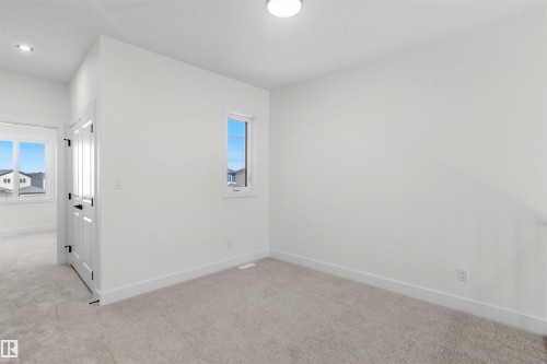 402 Munn Court, Leduc, AB 