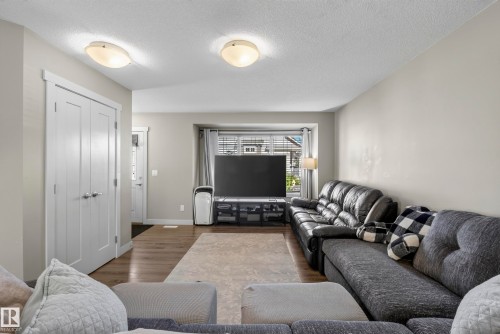 #8 4205 30 St Nw, Edmonton, AB 