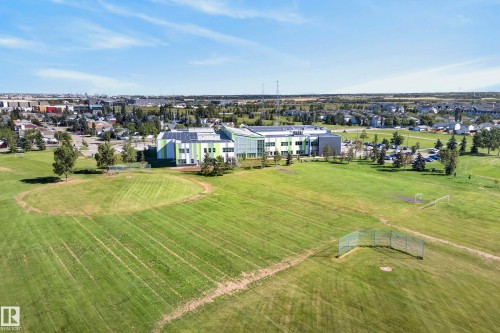 #8 4205 30 St Nw, Edmonton, AB 