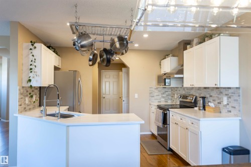 3575 Mclean Crescent Sw, Edmonton, AB 
