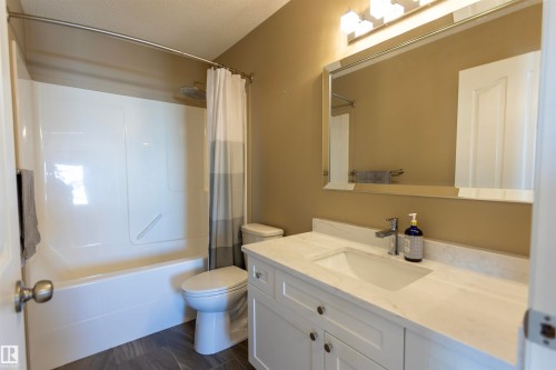3575 Mclean Crescent Sw, Edmonton, AB 